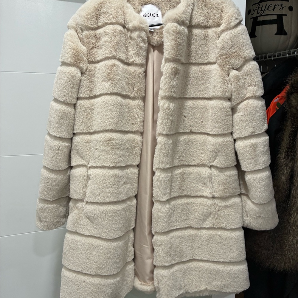 BB Dakota Women's Tan Teddy Jacket